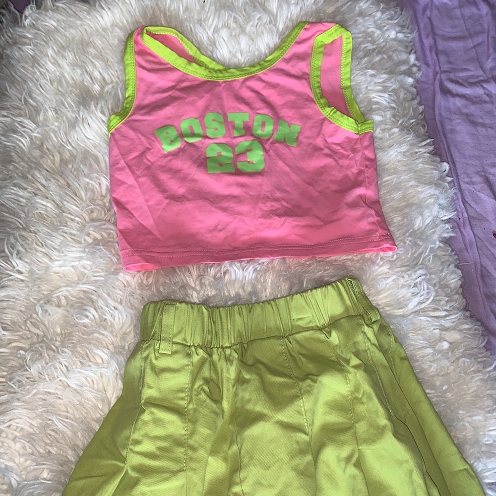 Girls toddlers pink & green tennis skirt set size 4/5T